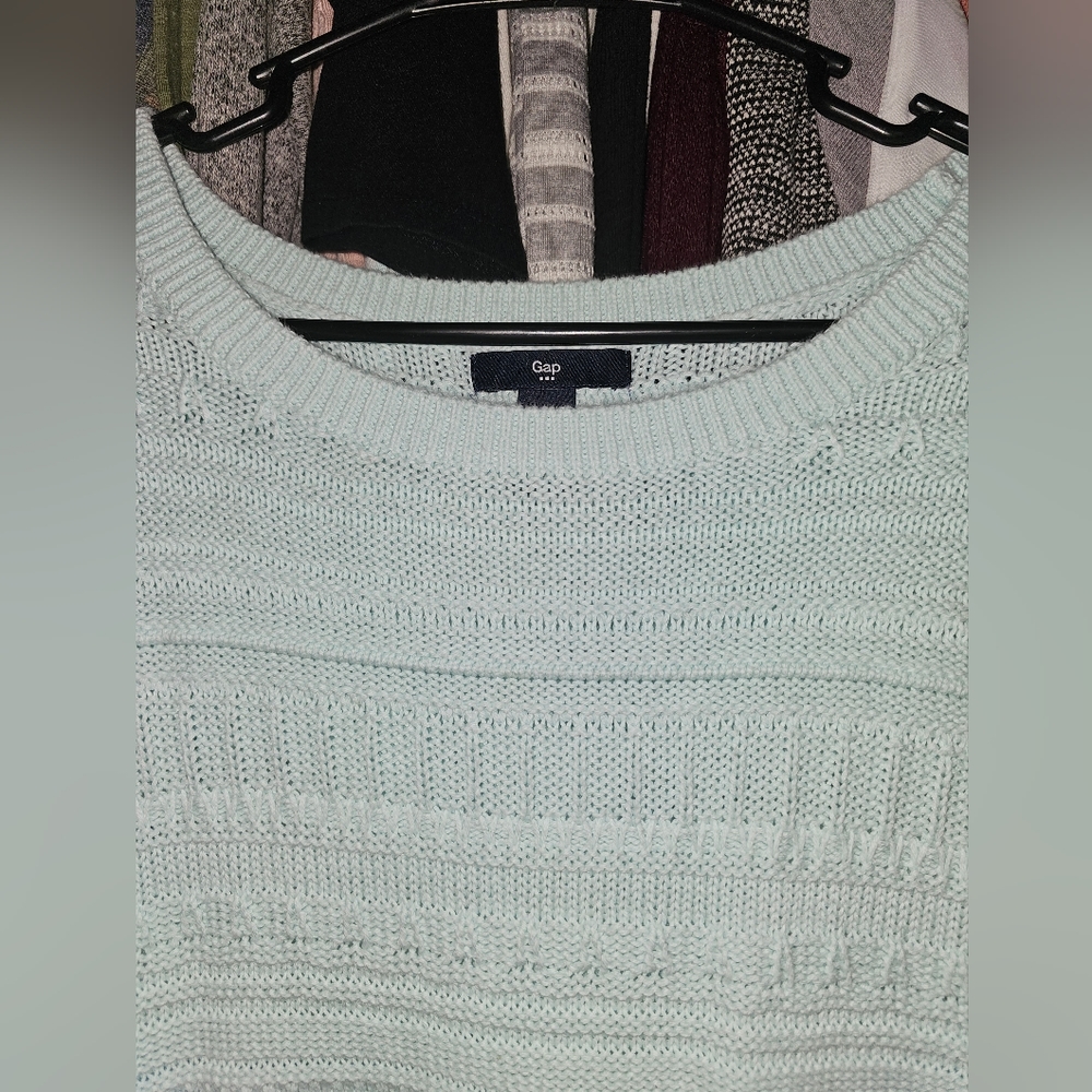 Gap sweater - Picture 2 of 5